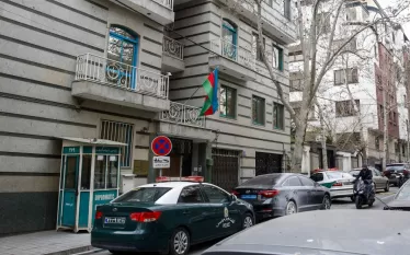 Իրանում Ադրբեջանի դեսպանատունն ամբողջությամբ դադարեցնում է գործունեությունը