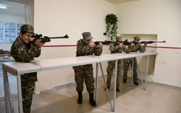 Արմավիրի միջնակարգ դպրոցում բացվել է Արցախյան 44-օրյա պատերազմում անմահացած հերոսների անվան հրաձգարան