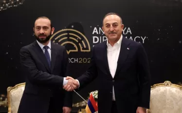 Հայաստան-Թուրքիա-Ադրբեջան կարգավորման գործընթացները կնպաստեն տարածաշրջանային կայունությանը և բարօրությանը. Չավուշօղլու