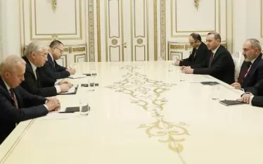 Փաշինյանն ու Խովաևը քննարկել են Բերձորի միջանցքի, հայ-ադրբեջանական կարգավորման հարցերը