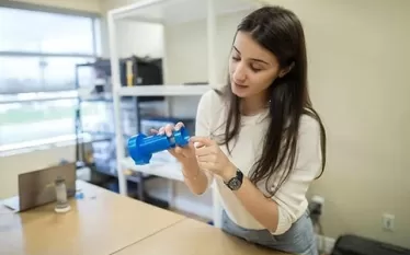 Կանադայում հայուհին ինքնաթիռի յուրօրինակ սարք է ստեղծել