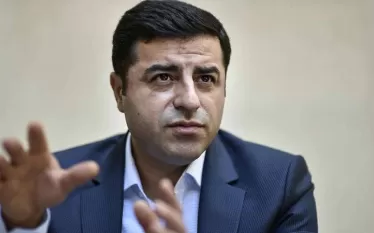 Այն երկրները, որոնց թուքական իշխանությունները թշնամի էին համարում, մի առավոտ հանկարծակի եկել են օգնության. Դեմիրթաշ
