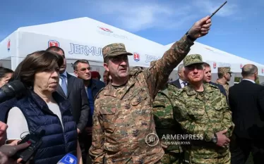 Ադրբեջանցիները ցանկանում էին գրավել Ջերմուկը. ԳՇ պետը՝ Ֆրանսիայի ԱԳ նախարարին