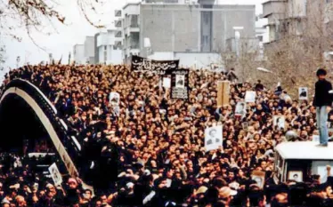 Իրանի արտաքին քաղաքական առաջնահերթություններն Իսլամական հեղափոխությունից հետո. հեղափոխության «արտահանման» հայեցակարգը