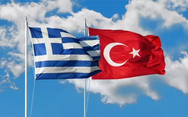 Գերմանական «Bild» թերթն անդրադարձել է Թուրքիա-Հունաստան հարաբերություններին՝ բարձր գնահատելով վերջին շրջանում երկկողմ հարաբերություններում տեղի ունեցած դրական զարգացումները։ «Նախագահ Ռեջեփ Թայիփ Էրդողանը կրկին դարձել է հույների լավագույն ընկերը, նրանք կարող են կանգնեցնել փախստականների ճգնաժամը»,- գրում է թերթը։  Լրատվականում նշվում է, որ հարաբերությունները, որոնք մի ժամանակ լավ չեն ընթացել, այժմ թևակոխել են դրական շրջան։ Թերթում, որտեղ պաշտոնապես ընդգծվում է, որ Հունաստանն ու Թուրքիան լավ բարեկամներ են, ասվ