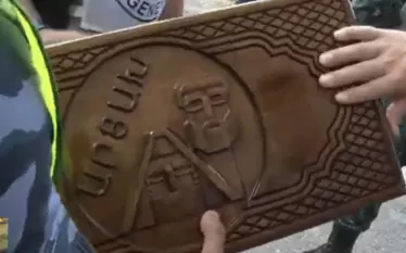 Ադրբեջանցիները Լաչինի միջանցքում ՀՀ եկող արցախցուց առգրավել են «Արցախ» գրությամբ թանկարժեք նարդին