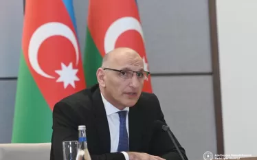 Ինչպես նշված է 2020 թվականի հրադադարի հայտարարության մեջ, Զանգեզուրի տարածքից կարող են կառուցվել համատեղ ճանապարհ և երկաթուղի։  «Report»-ը տեղեկացնում է, որ այս մասին գերմանական «ZEIT» թերթին տված հայտարարության մեջ ասել է Ադրբեջանի նախագահի հատուկ հանձնարարությունների գծով ներկայացուցիչ Էլչին Ամիրբեովը։  Նա նշեց, որ այս միջանցքով Հայաստանը կարող է դուրս գալ մեկուսացումից, գանձել տարանցման վճարներ և բարելավել հարաբերությունները Թուրքիայի հետ։  Ինչ վերաբերում է Հայաստանի կողմից այս առաջարկը մերժելու հնարավոր