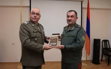 ավդսբ ֆ