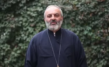 Բագրատ Սրբազան