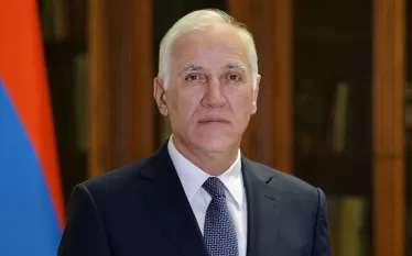 Վահագն Խաչաուրյան