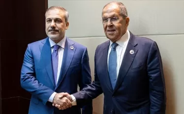Լավրով