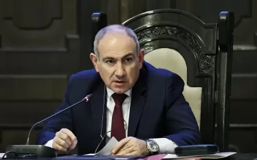 Նիկոլ Փ.