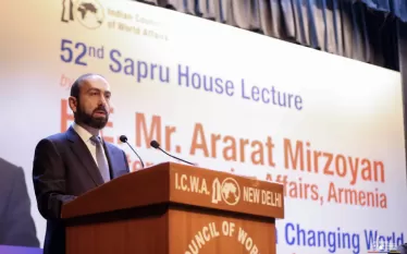 Ամփոփելով՝ Հայաստանի և Հնդկաստանի միջև գործընկերությունը պարունակում է հսկայական ներուժ և հեռանկարներ բոլոր ուղղություններով։ 21-րդ դարի բարդ աշխարհաքաղաքական իրականության պայմաններում մեր երկրները միավորված են ոչ միայն ընդհանուր արժեքներով և պատմական կապերով, այլև համագործակցության, երկխոսության, փոխադարձ վստահության և հարգանքի վրա հիմնված համատեղ տեսլականով։