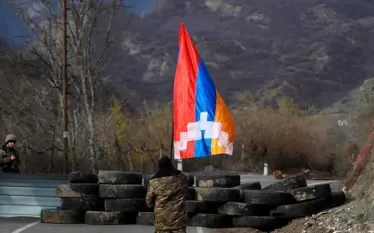  Ադրբեջան-Արցախ կոնֆլիկտի չկարգավորված լինելու վերաբերյալ Եվրոպական խորհրդարանի 2022թ. փետրվարի 17- ի, հունիսի 8-ի և Եվրոպայի խորհրդի խորհրդարանական վեհաժողովի 2023թ. հոկտեմբերի 12-ի բանաձևերից հետո Շվեյցարիայի օրենսդիր մարմնի զույգ պալատների կողմից ընդունված միջնորդությունը, ի հեճուկս օկուպանտ ևցեղասպան Ադրբեջանի սուլթան Իլհամի և Արցախի Հանրապետությունն Ադրբեջանի կազմում ճանաչած Նիկոլ Փաշինյանի, հերթական ապացույցն է առ այն, որ միջազգային հանրությունն Ադրբեջան-Արցախ կոնֆլիկտը համարում է չլուծված»: