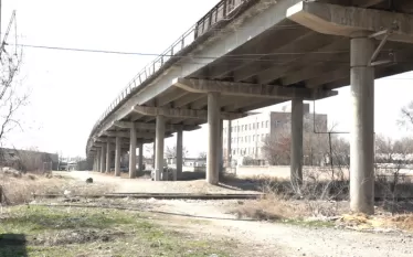 Բնակիչների խոսքով՝ անգամ  զինվորներն իրենց ծառայությունը սկսելուց առաջ, հենց այս ճանապարհային միջպետական կարևոր նշանակություն ունեցող  կամրջով են անցնում, որն անվտանգային կարևոր նշանակություն  ունի: