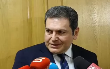 «Ապագայում անգամ ամենադրական սցենարի դեպքում կկարողանանք գտնել ճիշտ մոդել, որպեսզի եվրոպացի դիտորդների հետ շարունակենք [համագործակցությունը]»,- ասաց նախարարի տեղակալը: