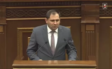 ՊՆ-ն ուշի ուշով հետևում է ամենին. Պապիկյանը՝ սահմանին կրակոցների մասին