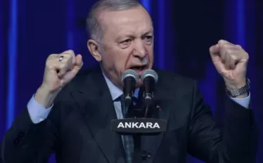 Թուրքիայի նախագահ Ռեջեփ Թայիփ Էրդողանը երկրում իրականացվող բողոքի ցույցերի ֆոնին ընդդիմությանը հորդորել է չխաղալ թուրք ժողովրդի նյարդերի հետ։ Ինչպես հայտնում է Ռիա Նովոստին, այս մասին նա ասել է կառավարության նիստից հետո հասարակությանն ուղղված ուղերձում։