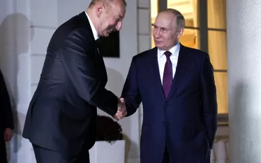 Համոզված եմ, որ միջազգային հարթակներում գործողությունների համակարգումը և փոխադարձ աջակցությունը, արդյունավետ համագործակցությունն ԱՊՀ և տարածաշրջանային ձևաչափերում կնպաստեն փոխշահավետ համաձայնագրերի իրականացմանը և Հարավային Կովկասում և Կասպից տարածաշրջանում կայունության և անվտանգության ամրապնդմանը», - ասված է ուղերձում:  