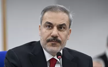 Թուրքիայի արտգործնախարար Հաքան Ֆիդանը ապրիլի 2-ին պաշտոնական այցով կլինի Ֆրանսիայում և կհանդիպի Ֆրանսիայի Եվրոպայի և արտաքին գործերի նախարար Ժան-Նոել Բարոյի հետ: 