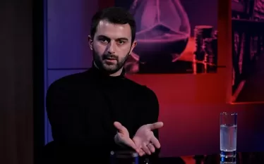 դիկտատուրա»։ 