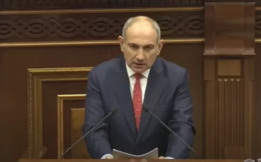 «Այսինքն, մենք անկախ պետություն ստեղծել ենք ոչ թե ավելի լավ կյանքի, այլ Ղարաբաղի հարցի համար: Քաղաքական իրողություն է սա, ինչը հաստատվում է հետազոտություններով: 1989-ին անկախության գաղափարը գերակշռել է այն բանի արդյունքում, որ Ղարաբաղ կոմիտեն կորցրել է ԽՍՀՄ իրավակարգի շրջանակում Ղարաբաղի հարցը լուծելու հույսը և ինչպես ասել է Ղարաբաղ կոմիտեի առաջնորդներից մեկը՝ անկախությունը հարկավոր է Ղարաբաղի հարցը լուծելու համար»,- ասաց նա: