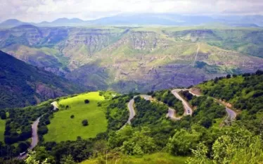 Թուրքիան ակնկալում է, որ Իրանը կաջակցի «Զանգեզուրի անցումը» բացելու քայլերին:     Այս մասին օկուպացված Արցախից վերադառնալու ճանապարհին լրագրողների հետ զրույցում ասել է Թուրքիայի նախագահ Ռեջեփ Թայիփ Էրդողանը: