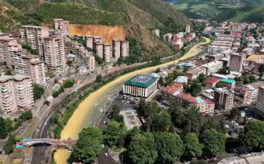 Թե ինչու Սյունիքում մինչև հիմա չի գործում ՌԴ գլխավոր հյուպատոսությունը, պետք է ճշտել հայկական կողմից, այս մասին ճեպազրույցում ասել է ՌԴ ԱԳՆ պաշտոնական ներկայացուցիչ Մարիա Զախարովան` պատասխանելով հարցին, թե երբ կբացվի Կապանում հյուպատոսությունը:   Նա ընդգծել է, որ Կապանում Ռուսաստանի գլխավոր հյուպատոսություն բացելու հարցը մանրամասն քննարկվել է ՌԴ արտաքին գործերի նախարար Սերգեյ Լավրովի` Հայաստան կատարած այցի ժամանակ։   «Պետք չէ մեզ համոզել այդ տարածաշրջանում հնարավորինս շուտ հյուպատոսություն բացելու անհրաժեշտ