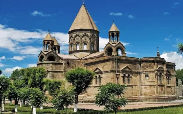Եկեղեցին 