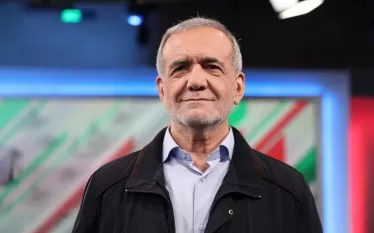 Թեհրանը ողջունում է Բաքվի և Երևանի միջև խաղաղության պայմանագրի տեքստի շուրջ համաձայնությունը:   Ինչպես հաղորդում են ադրբեջանական լրատվամիջոցները, այս մասին Բաքվում Միջազգային հարաբերությունների վերլուծության կենտրոնում կազմակերպված միջոցառման ժամանակ հայտարարել է Իրանի փոխարտգործնախարար Սաիդ Խաթիբզադեն:
