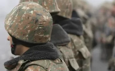 Զինծառայող 