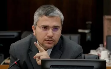 «Հայաստանը Իրանի ռազմավարական գործընկերն է։ Իրանը միշտ ունեցել է լավագույն հարաբերություններ Հայաստանի հետ՝ անկախ այնտեղ եղած իշխանություններից։ Հայաստանն Իրանը Եվրոպային կապող դարպասն է: Եթե այն, ինչ որոշ շրջանակներում շրջանառվում է որպես «Զանգեզուրի միջանցք», իրագործվի, ապա մենք կկորցնենք մի հարևան, և տարածաշրջանի աշխարհաքաղաքականությունը կփոխվի, ինչը հակասում է մեր ազգային շահերին: Մենք չենք հանդուրժի մեր շահերին սպառնացող որևէ բան։ Անկախ պայմաններից՝ կպաշտպանենք մեր շահերը», - ասել է քաղաքական գործիչը։