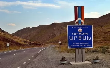 Ես չեմ հավատում, որ այն հասարակությունը, որը 30 տարի շարունակ պայքարել է Արցախի համար, մեկ օրում որոշեց, որ այդ հարցն այլևս իր համար գոյություն չունի: Այս մասին լրագրողների հետ զրույցում ասել է Արցախի Հանրապետության ՄԻՊ Գեղամ Ստեփանյանը:  «Դա պարզապես չի կարող պատահել։ Ճնշող քարոզչություն է իրականացվում պետական մակարդակով, բայց դա չի վերացնում մարդկանց ներսում նստած Արցախի նկատմամբ պահանջատիրությունը»,- ասել է Ստեփանյանը։