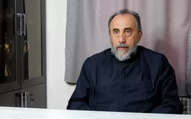 Փորձում են հասարակության ոչ իրավաբան հատվածին մոլորեցնել, թե իբր Միքայել Սրբազանի հարցազրույցները հանցագործություն են և իրենք ունեն բավարար ապացույցներ. Պաշտպանական թիմ