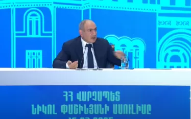 Ինչ վերաբերում է ԱՄՆ-ին, մենք առաջարկներ ստանում ենք, և այդ առաջարկների մասին դուք ուղիղ կամ անուղղակի, այսպես թե այնպես, իմանում եք: Մենք : Այս մասին ասուլիսի ընթացքում ասել է վարչապետ Նիկոլ Փաշինյանը:  Փաշինյանը  անդրադարձել է  նաև «միջանցք» բառի շուրջ ձևավորված հանրային և քաղաքական զգայունությանը:  Փաշինյանը, որպես օրինակ նշել է, որ Հայաստանի «Հյուսիս-հարավ» տրանսպորտային ճանապարհը պաշտոնական փաստաթղթերում կրում է  «Հյուսիս-հարավ» տրանսպորտային միջանցք անվանումը:  «2020 թվականի նոյեմբերի 9-ից հետո «միջան