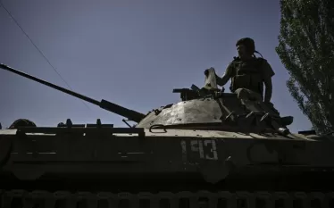 «Այս պահի դրությամբ մենք ունենք 1,5 միլիարդ դոլար: ՆԱՏՕ-ի անդամ պետություններին հնարավորություն է տալիս համատեղորեն աշխատել՝ Ուկրաինայի համար ԱՄՆ-ում արտադրված զենք ձեռք բերելու համար», - գրել է Զելենսկին Տելեգրամ-ի իր ալիքում՝ հավելելով, որ այս մեխանիզմն ամրապնդում է Ուկրաինայի պաշտպանությունը: