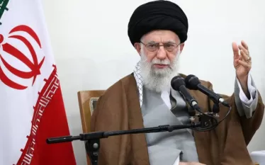 Reuters–ի ներքին աղբյուրները հայտնել են, որ Իրանի քաղաքական վերնախավը այժմ ԱՄՆ-ի հետ միջուկային բանակցությունները դիտարկում է որպես հետագա սրացումից խուսափելու միակ միջոց։