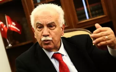 Թուրքիայի հայրենասիրական կուսակցության նախագահ Դողու Փերինչեքը իրանական Mehr գործակալությանը տված հարցազրույցում հայտարարել է, որ «Զանգեզուրի միջանցքը ամերիկա-իսրայելական նախագիծ է, որը սպառնում է տարածաշրջանային երկրների, մասնավորապես՝ Թուրքիայի և Իրանի անվտանգությանը»։  Նա ընդգծել է, որ նախագիծը «սպառնալիք է Թուրքիայի և Իրանի անվտանգությանը»՝ ընդգծելով տարածաշրջանի երկրներին միավորելու անհրաժեշտությունը՝ «արտաքին միջամտությանը դիմակայելու համար»։  «Ինչի՞ համար է այս միջանցքը։ Այն խոչընդոտում է Հարավային Կ