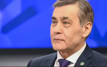 Նոր երկրների ընդունման որոշումը բոլոր անդամ պետությունների կողմից կայացվում է կոնսենսուսի միջոցով՝ հիմնվելով կանոնադրության նպատակների և սկզբունքների, այլ միջազգային պայմանագրերի և ՇՀԿ փաստաթղթերի դրույթների վրա։ Այս մասին «Ռիա Նովոստի»-ի փոխանցմամբ, հայտնել է Շանհայի համագործակցության կազմակերպության գլխավոր քարտուղար Նուրլան Երմեկբաևը:  Նա նշել է, որ ներկայումս ՇՀԿ անդամ պետությունները քննարկում են բոլոր առկա հայտերը։ «Սխալ կլինի առաջ անցնել և կանխատեսումներ անել»,- ասել է Երմեկբաևը:  «Կարո՞ղ է արդյոք Ռու