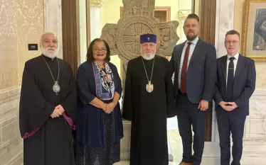 Վեհափառ Հայրապետն իր մտահոգություններն արտահայտեց Ադրբեջանի կողմից ներկայացվող պահանջների, Բաքվում պահվող ռազմագերիների, արցախահայության իրավունքների, ինչպես նաև Ադրբեջանի կողմից հայկական հոգևոր-մշակութային ժառանգության յուրացման և ոչնչացման փաստերի առնչությամբ։