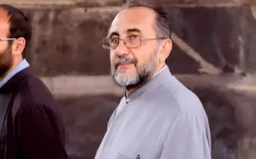 Սա քաղաքական պատվեր է, քաղաքական հետապնդում է այսօրվա իշխանությունների կողմից բացահայտ և անթաքույց, որը մտնում է հակաեկեղեցական իրենց քաղաքականության մեջ: Այս մասին դատարանում իր ճառի ընթացքում ասաց Շիրակի թեմի առաջնորդ Միքայել Սրբազանը:  Ապա Սրբազանը թվեց, թե ինչի համար է հիմա ինքն այդտեղ:  «Ինչի՞ համար եմ ես այստեղ: Արդեն ասվել է, որ այս ամենը քաղաքական պատվեր է և այն գնում-հասնում է 2018 թ, երբ Փաշինյանը ասաց՝ դառնում եմ վարչապետ, ասացի՝ չեղավ: Այդ օրվանից է սկսվում այս քաղաքական իշխանության մոտեցման փոփ