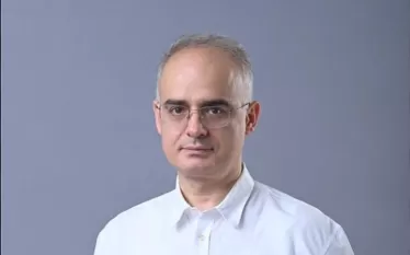 Այն, ինչ Նիկոլ Փաշինյանը ներկայացնում է որպես ձեռք բերված խաղաղություն, իրականում` խաղաղության հաստատման հետ որևէ կապ չունեցող մեծ նախընտրական խաբեություն է և չի կարող անգամ դիտարկվել որպես խաղաղությանը հասնելու պլան` երեք հիմնարար պատճառով: Այս մասին ֆեյսբուքյան իր էջում գրել է ՀԱԿ փոխնախագահ Լևոն Զուրաբյանը։