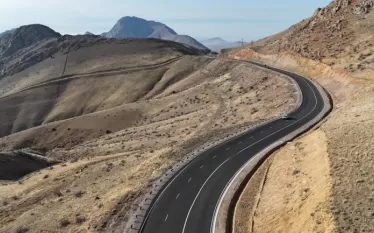 «Թրամփի երթուղու» իրականացումը լրացուցիչ խթան կհաղորդի «Միջին միջանցքի» նախաձեռնության հաջողությանը։  Այս մասին APA-ին տված հարցազրույցում հայտարարել է Թյուրքական պետությունների կազմակերպության գլխավոր քարտուղար Կուբանիչբեկ Օմուրալիևը։  «Թրամփի ուղի՝ հանուն միջազգային խաղաղության և բարգավաճման (TRIPP) հեռանկարը նախատեսում է Զանգեզուրում 43 կմ երկարությամբ ճանապարհի բացում, որը կմիացնի Ադրբեջանը Նախիջևանի հետ և կկառավարվի ԱՄՆ-ի կողմից։ Այդ ճանապարհը կդառնա Կենտրոնական Ասիայից Ադրբեջան եւ այնուհետեւ Թուրքիայի