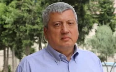 Ադրբեջանի նախկին արտգործնախարար Թոֆիկ Զուլֆուղարովը հարցազրույց է տվել ադրբեջանական haqqin.az-ին և հայտարարել է, որ ՀՀ վարչապետ Նիկոլ Փաշինյանը Մոսկվա կատարած այցից հետո կտրուկ փոխել է «Զանգեզուրի միջանցքի» վերաբերյալ իր հռետորաբանությունը և այժմ փորձում է Ադրբեջանին դարձնել իր սաբոտաժի մեղավորը:   Զուլֆուղարովի խոսքով՝ Ռուսաստանի նախագահ Վլադիմիր Պուտինը փաստացի արգելել է Փաշինյանին կատարել Վաշինգտոնում ձեռք բերված համաձայնագրերով ստանձնած պարտավորությունները։  «ՀՀ-ի ԵՄ անդամակցության և Մոսկվայից հեռանալու