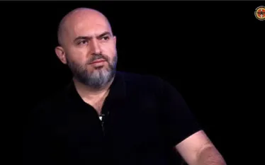 «Դելիմիտիացիան» որպես ստախոս անհայրենիքների վերջին հանգրվան:  Այս մասին ֆեյսբուքյան իր էջում գրել է ՀՀԿ փոխնախագահ Արմեն Աշոտյանը։  «Հայաստանի ներկայիս իրավիճակում հայ-ադրբեջանական «խաղաղության» գործընթացը լի է բազմաթիվ վտանգներով եւ սպառպալիքներով, որոնց թվում է նաեւ իշխանական ռեժիմի կողմից դելիմիտացիայի անվան տակ անկլավների եւ Ադրբեջանի կողմից զավթված մեր երկրի ինքնիշխան տարածքների փաստացի լեգիտիմացման հարցը։  Ռեժիմի ներկայացուցիչները Փաշինյանի քավորությամբ վարժեցրած թութակի պես կրկնում են, թե իբր այդ երկ