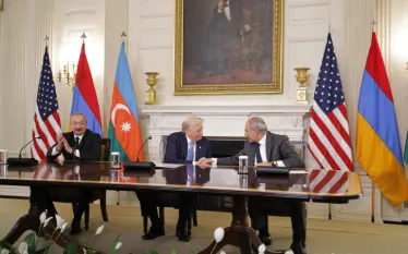 Վերջիվերջո պետք է հասկանալ, որ ամերիկյան քաղաքականությունը Թրամփի ուղով Ադրբեջանի՝ Նախիջևանին կապելու մասին չէ, ոչ էլ Ադրբեջանին միջանցք տալու մասին է և ոչ էլ ընդհանրապես մեր կամ Ադրբեջանի մասին է, որքան էլ ՀՀ իշխանությունները փորձեն PR-վել այս թեմաների վրա։ Դա Կենտրոնական Ասիայի ռեսուրսները դեպի Եվրոպա արտահանելու և ՌԴ-ին ու Չինաստանին շրջանցելու մասին է։ Այս մասին գրել է միջազգայնագետ Սուրեն Սարգսյանը։  «Հիշու՞մ եք Օ’Բրայանի հայտարարությունը Սենատում․ «Կենտրոնական Ասիայի երկրներն անհավանական հարուստ են, և