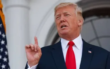 ԱՄՆ նախագահ Դոնալդ Թրամփը կոչ է արել Իրանում ցուցարարներին շարունակել ցույցերը և «գրավել կառավարությունը»։  «Իրանցի հայրենասերներ, շարունակեք ձեր բողոքը։ Ես չեղարկել եմ իրանցի պաշտոնյաների հետ բոլոր հանդիպումները, մինչև ցուցարարների անիմաստ սպանությունները չդադարեն։ Օգնությունը ճանապարհին է, հիմա»,-գրել է նա։