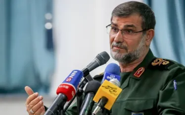 Ռազմածովային ուժերի հրամանատար, փոխծովակալ Ալիռեզա Թանգսիրին ընդգծել է, որ Թեհրանը պատրաստ է փակել Հորմուզի նեղուցը հենց որ երկրի իշխանությունները համապատասխան հրաման արձակեն։  Հորմուզի նեղուցում ընթացող զորավարժությունների ժամանակ Թանգսիրին հայտարարել է, որ ռազմավարական ջրային ուղու փակման որոշումը կայացնում են երկրի բարձրագույն պաշտոնյաները։ Այս հայտարարությունը հնչել է ԱՄՆ-ի և Իրանի միջև սրվող լարվածության համատեքստում:  «Որպես զինվոր՝ ես հայտարարում եմ, որ մենք պատրաստ ենք կատարել այդ առաջադրանքը հենց ո