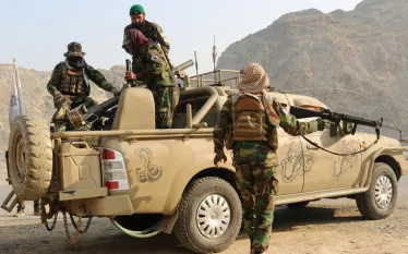 Աֆղանական զորքերը գրոհել են Պակիստանի միջուկային կենտրոնը. կան զոհեր, հայտնում է ՌԻԱ նովոստի-ն։   «Կոկալի շրջանի ռազմական կենտրոնին և ևս մեկ միջուկային կենտրոնին հասցված հարվածներից հետո հարյուրավոր զոհեր և վիրավորներ են տեղափոխվել Իսլամաբադի հիվանդանոց»,- ասված է X սոցիալական ցանցի հրապարակման մեջ։  Հիշեցնենք, որ Քաբուլը փետրվարի 27-ի գիշերը Դյուրանդի գծի երկայնքով գործողություն է իրականացրել պակիստանյան ուժերի դեմ, իսկ ցերեկը սկսել է նորը։ Իսլամաբադն իր հերթին ավիահարվածներ է հասցրել աֆղանական Քաբուլ, Քան