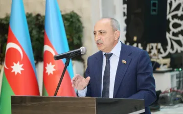 Ադրբեջանում «խաղաղությանը պատրաստվելը» կարծես թե չի բացառում ՀՀ-ի նկատմամբ տարածքային նկրտումները՝ պատմությունը խեղաթյուրելու և «պատմական իրավունք» ձևակերպմամբ նոր պահանջներ առաջ մղելու հաշվին